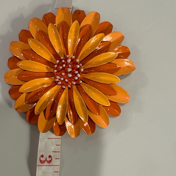 VTG 60’s Orange Flower Power Enamel Brooch - Picture 8 of 8